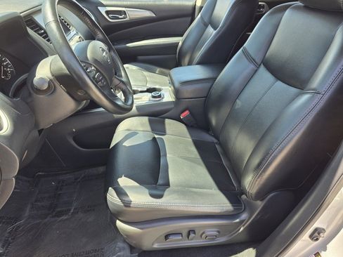 Used 2020 Nissan Pathfinder SL AWD/4WD image 32
