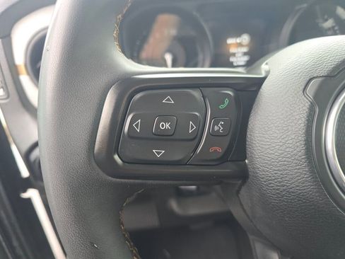 Used 2024 Jeep Wrangler Unlimited image 23