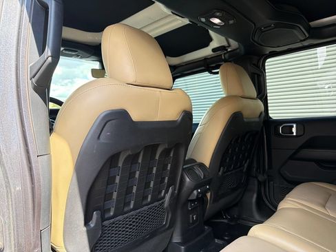 Used 2018 Jeep Wrangler Unlimited Rubicon AWD/4WD image 45