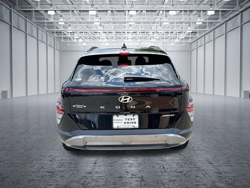 Used 2024 Hyundai Kona Limited AWD/4WD image 6