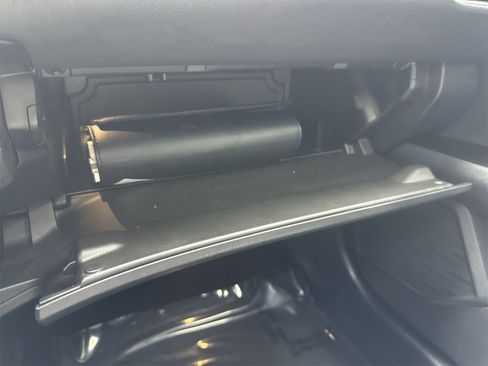 Used 2019 Lexus UX 200 w/ Premium Package image 25