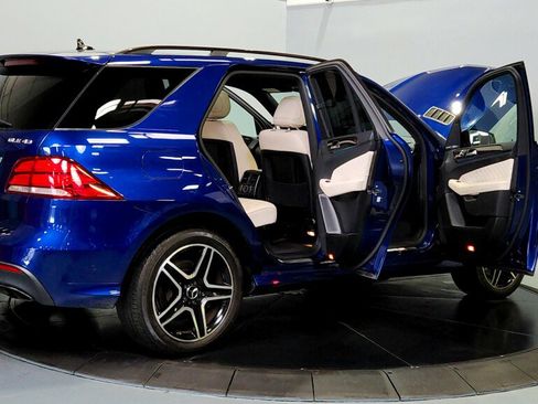 Used 2018 Mercedes-Benz GLE 43 AMG 4MATIC w/ Premium 3 Package image 12