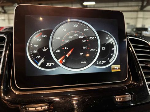 Used 2018 Mercedes-Benz GLE 350 image 37