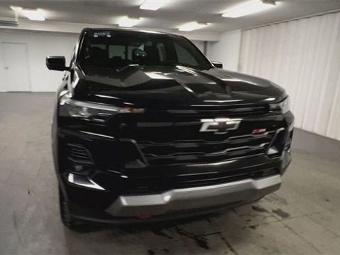 Certified 2023 Chevrolet Colorado Z71 w/ Z71 Convenience Package 2 image 3