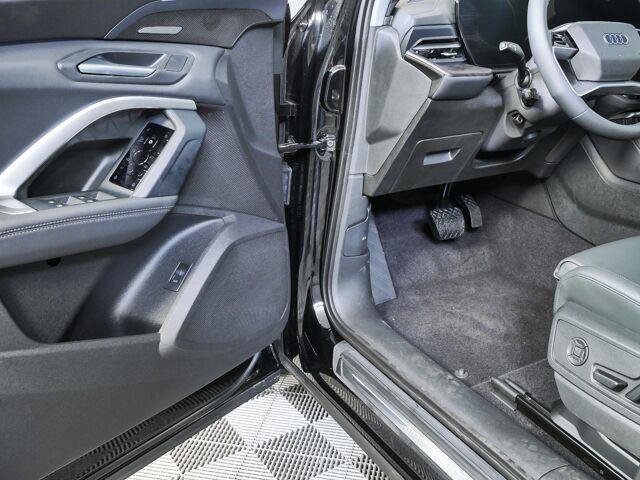New 2026 Audi Q5 Premium Plus AWD/4WD image 20