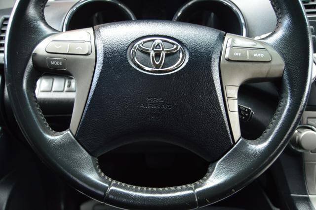 Used 2010 Toyota Highlander SE AWD/4WD image 20