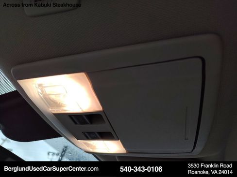 Used 2013 Lincoln MKX AWD image 29