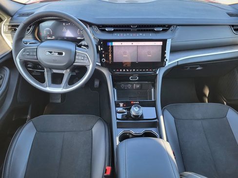 New 2026 Jeep Grand Cherokee Altitude AWD/4WD image 23
