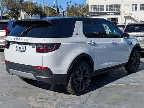 Used 2021 Land Rover Discovery Sport SE image 3
