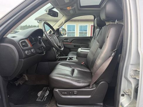 Used 2012 GMC Yukon SLT w/ SLT-2 Equipment Package AWD/4WD image 3