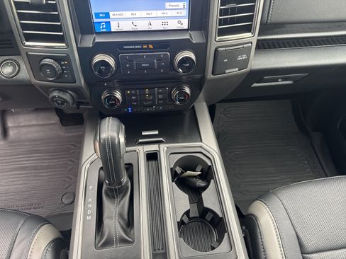 Used 2018 Ford F150 Raptor w/ Equipment Group 802A Luxury AWD/4WD image 18