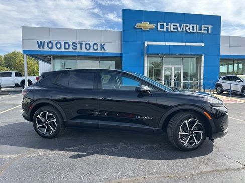 New 2026 Chevrolet Equinox EV LT image 2