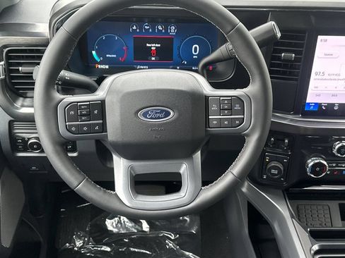 New 2026 Ford F250 Lariat w/ Black Appearance Package AWD/4WD image 14
