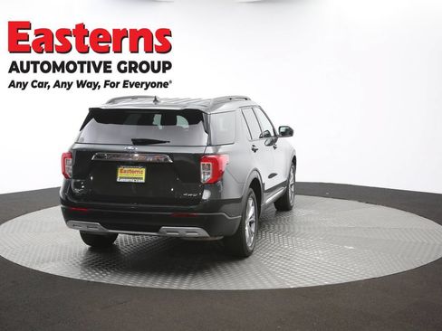 Used 2022 Ford Explorer XLT w/ Equipment Group 202A AWD/4WD image 42