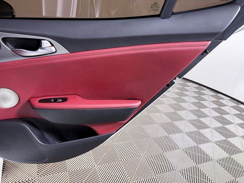 Used 2019 Kia Stinger GT1 image 26