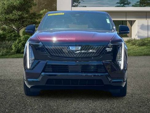 Certified 2025 Cadillac Escalade IQ Sport 1 w/ LPO, ONYX Package AWD/4WD image 9