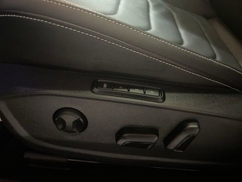 Used 2023 Volkswagen Jetta SEL FWD image 13