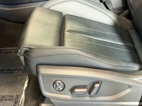 Used 2019 Audi Q5 2.0T Premium Plus w/ Premium Plus Package image 18