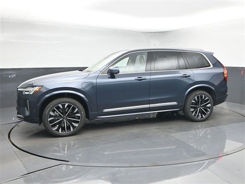 New 2026 Volvo XC90 T8 Ultra image 4
