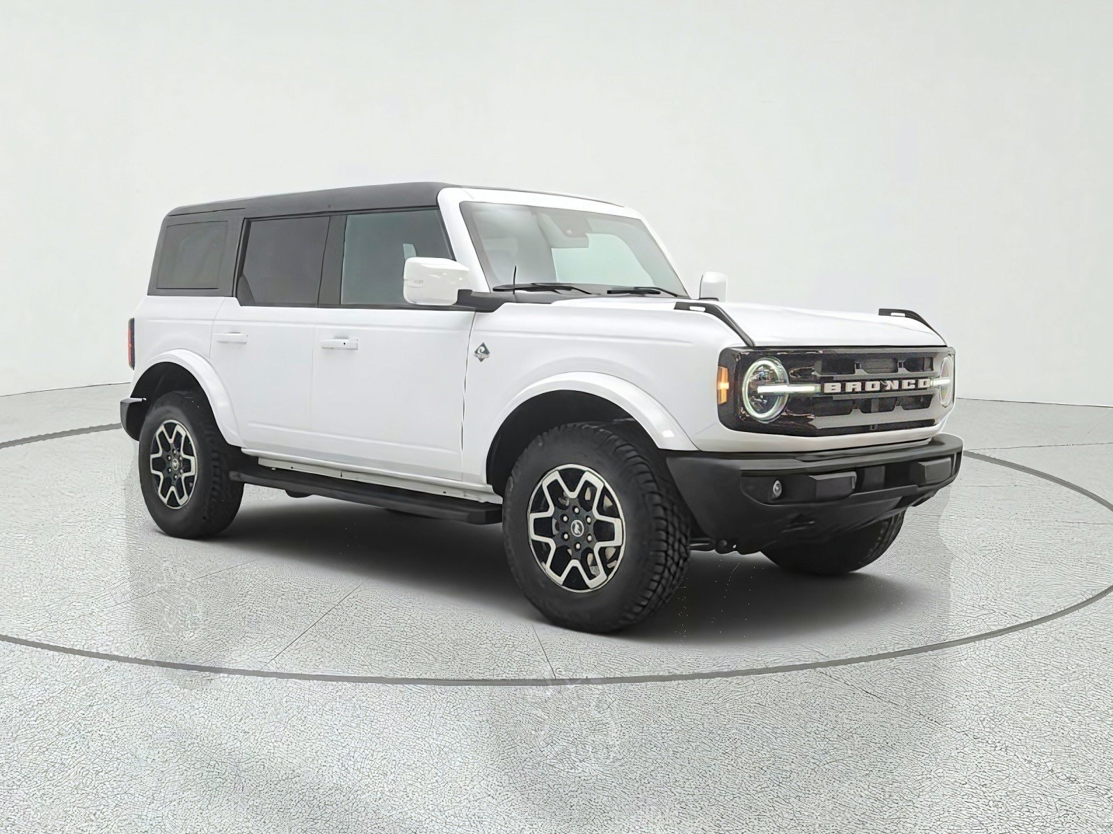 Used 2022 Ford Bronco Outer Banks AWD/4WD image 3