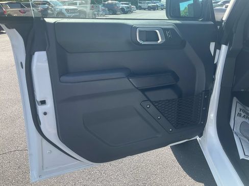 New 2026 Ford Bronco 4-Door AWD/4WD image 17