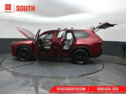 Used 2024 Toyota Grand Highlander AWD image 58