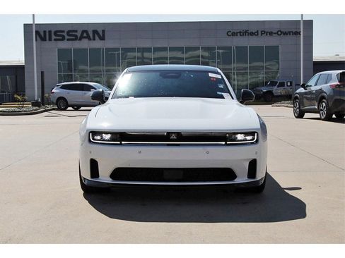 Used 2024 Dodge Charger R/T Scat Pack w/ Plus Group image 8