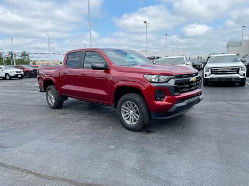Used 2024 Chevrolet Colorado LT w/ LT Convenience Package RWD image 6