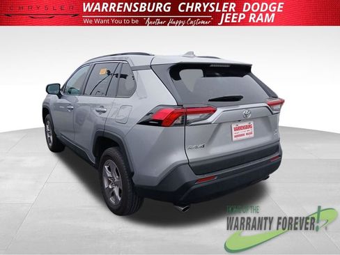 Used 2025 Toyota RAV4 XLE image 6