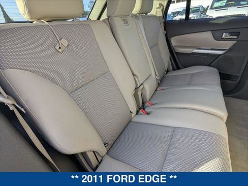 Used 2011 Ford Edge SEL image 21