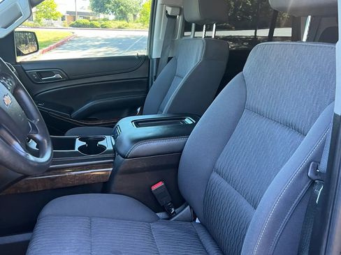 Used 2019 Chevrolet Tahoe 2WD image 17