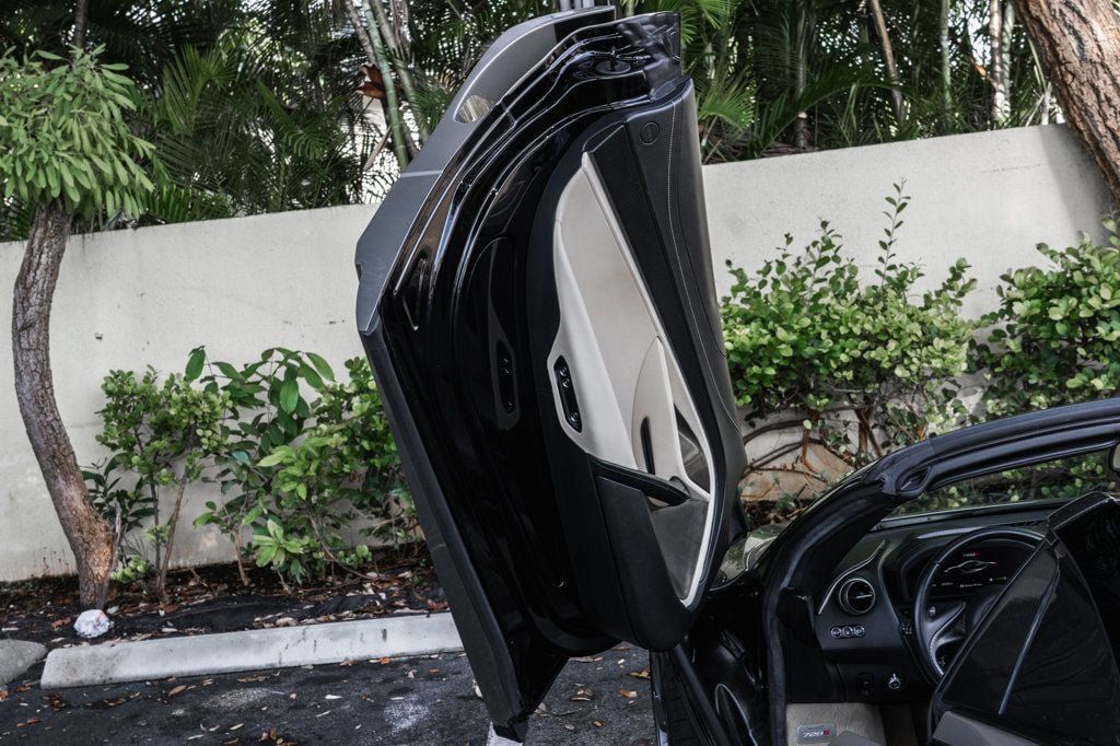 Used 2020 McLaren 720S Spider RWD image 33