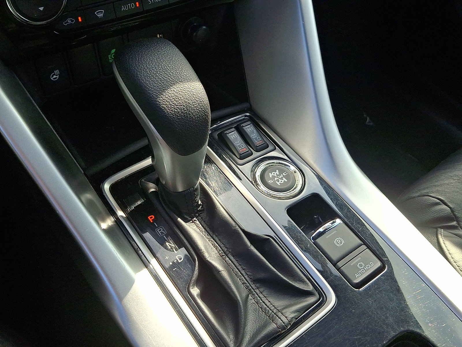 Used 2024 Mitsubishi Eclipse Cross SEL AWD/4WD image 15