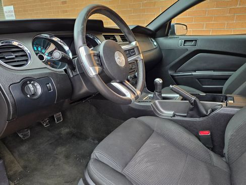 Used 2014 Ford Mustang GT image 16