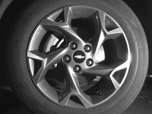 Used 2025 Chevrolet Trax LT w/ LT Convenience Package FWD image 12