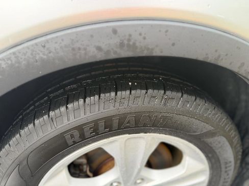 Used 2013 Ford Escape SE image 11