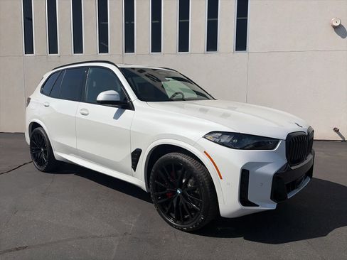 New 2026 BMW X5 sDrive40i w/ M Sport Package image 3