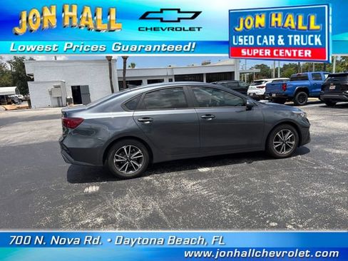 Used 2022 Kia Forte LXS w/ LXS Technology Package FWD image 10