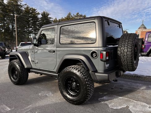 Certified 2025 Jeep Wrangler Sport AWD/4WD image 9