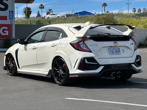 Used 2020 Honda Civic Type R image 3