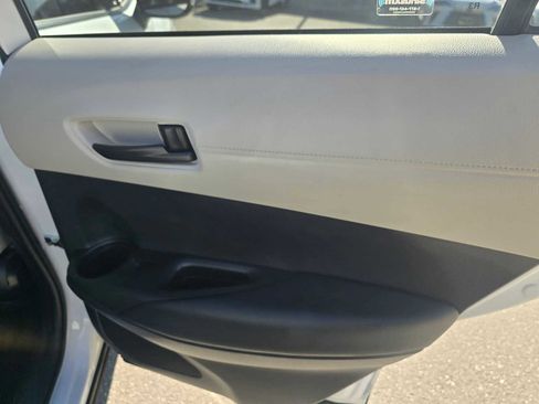 Used 2024 Toyota Corolla Cross LE image 13