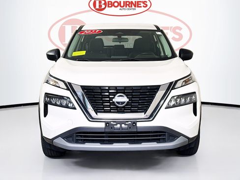 Used 2023 Nissan Rogue S AWD/4WD image 3