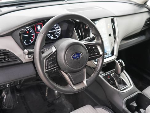Used 2025 Subaru Outback Premium AWD/4WD image 21