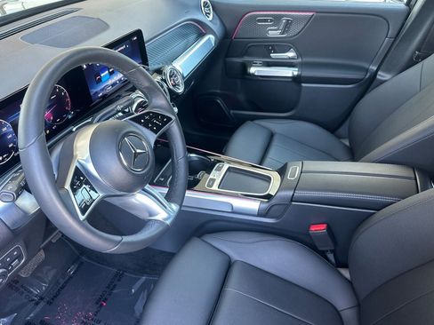Certified 2024 Mercedes-Benz GLB 250 image 10