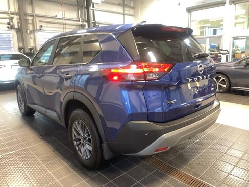 Used 2023 Nissan Rogue S image 12