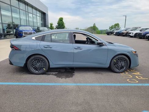New 2026 Nissan Sentra SV w/ SV Convenience Package FWD image 3