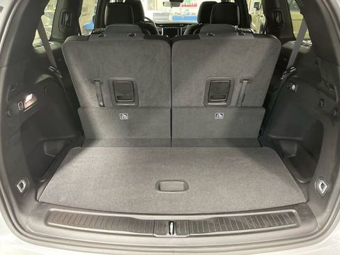 New 2026 Jeep Grand Cherokee L Laredo AWD/4WD image 24