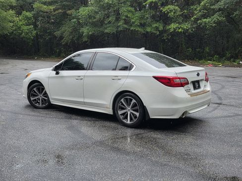 Used 2017 Subaru Legacy 2.5i Limited AWD/4WD image 4