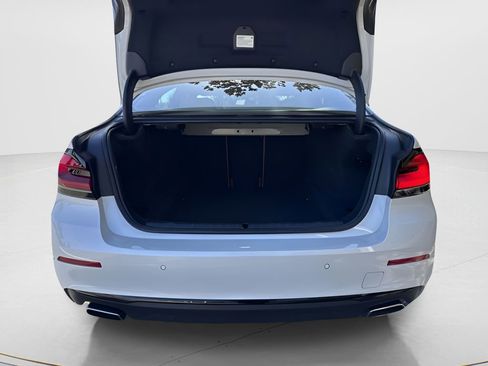 Used 2023 BMW 530i xDrive w/ Premium Package image 31
