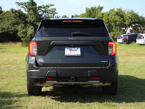 Used 2023 Ford Explorer Timberline AWD/4WD image 9